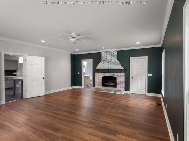 1300 Enslow Blvd, Huntington, WV 25701 - unfurnished living room featuring ceiling fan, wood finished floors, recessed lighting, baseboards, and ornamental molding
