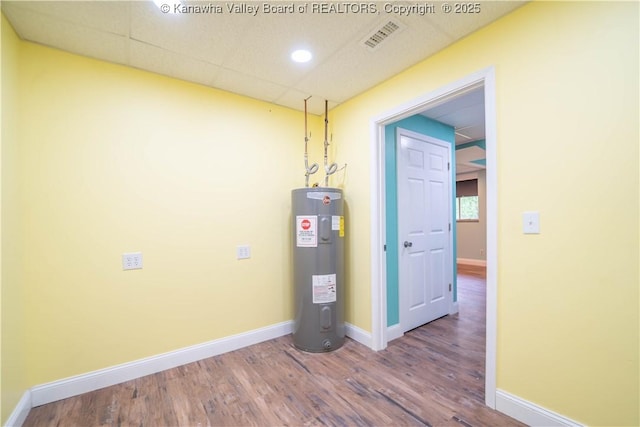 102 Utah Hollow Rd, Charleston, WV 25312 - utilities featuring water heater