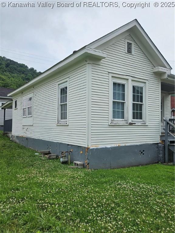 619 4th Ave, Montgomery, WV 25136 - photo 15