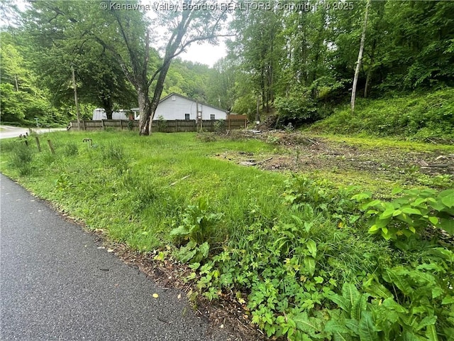 1072 Berry Hills Dr, South Charleston, WV 25309 - photo 2