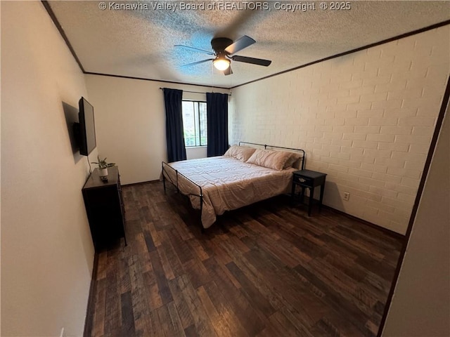 2106 Kanawha Blvd E Unit 322, Charleston, WV 25311 - bedroom with a textured ceiling, crown molding, wood finished floors, and a ceiling fan