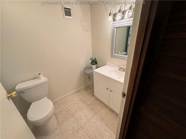 2106 Kanawha Blvd E Unit 322, Charleston, WV 25311 - bathroom with vanity and toilet