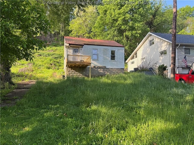 3211 Georges Dr, Saint Albans, WV 25177 - exterior space featuring metal roof and central AC