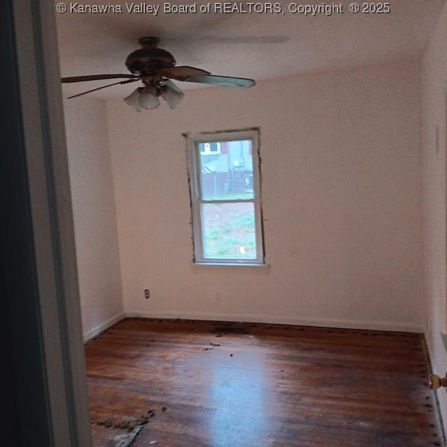 816 Hannah Dr, Charleston, WV 25387 - spare room featuring a ceiling fan, wood finished floors, and baseboards