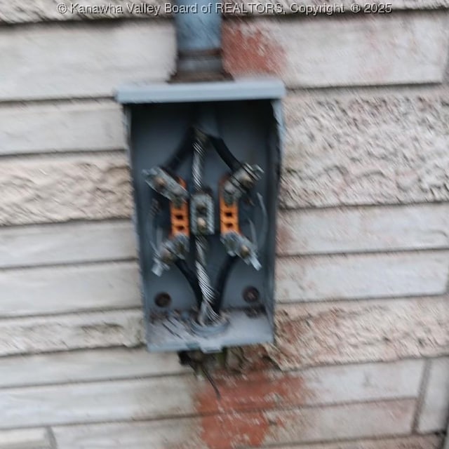 816 Hannah Dr, Charleston, WV 25387 - exterior view