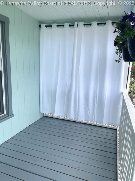 517 16th St, Dunbar, WV 25064 - view of balcony