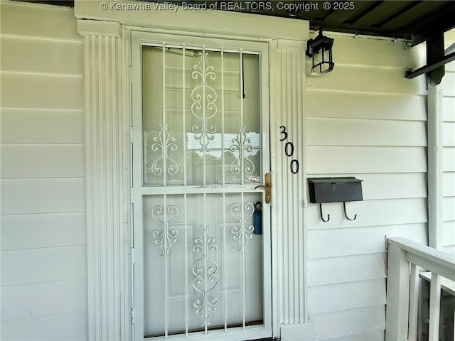 300 Sycamore St, Ravenswood, WV 26164 - view of entrance to property