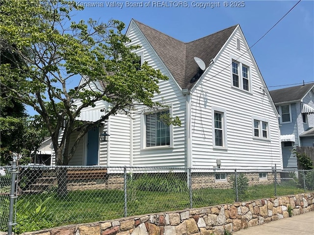 618 Hunt Ave, Charleston, WV 25302 - view of property exterior with a shingled roof