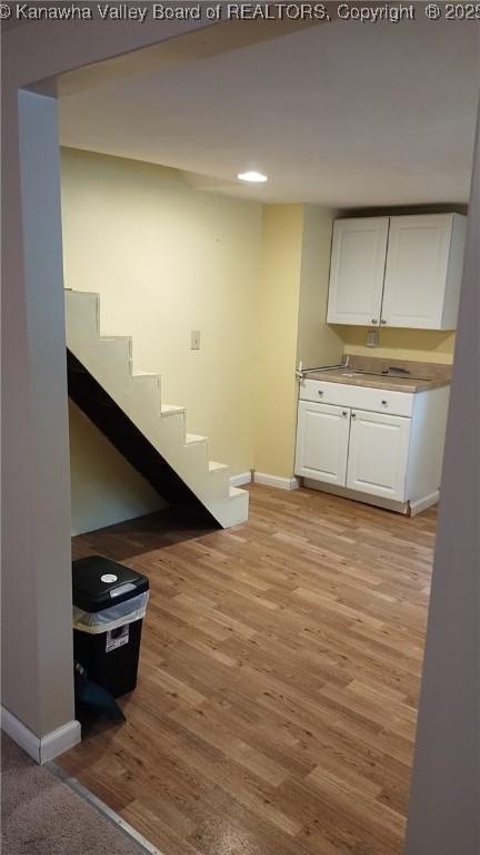 64 Haystack Ln, Charleston, WV 25311 - interior space featuring wood finished floors, baseboards, and recessed lighting