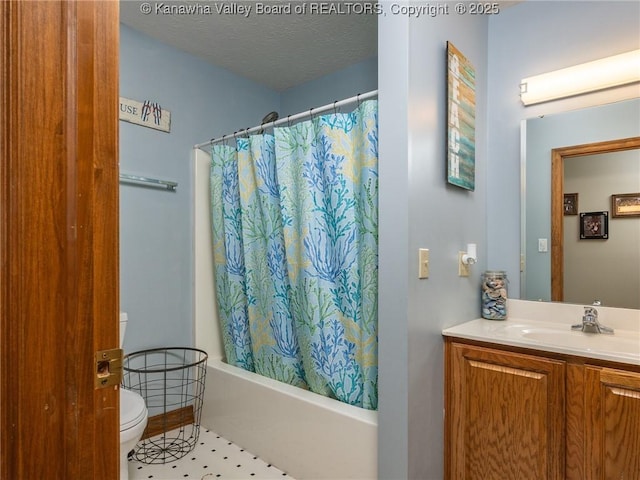 123 Brooke St, Culloden, WV 25510 - full bath featuring toilet, vanity, and shower / tub combo
