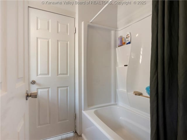 2116 21st St, Nitro, WV 25143 - bathroom with shower / bathtub combination with curtain