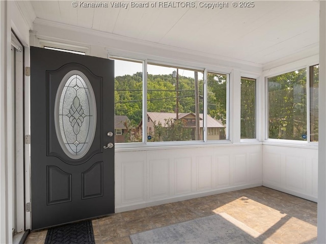 2116 21st St, Nitro, WV 25143 - entrance foyer with stone finish floors and crown molding
