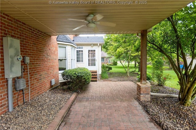 112 Willowood Cir, Hurricane, WV 25526 - view of patio featuring a ceiling fan