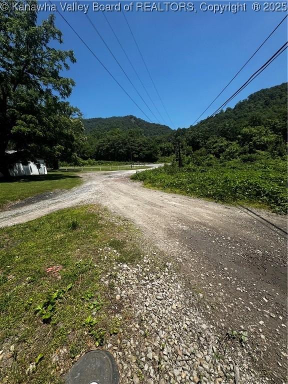 245 245 Way, Man, WV 25635