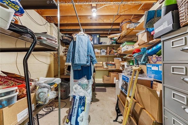 424 Porter Rd, Charleston, WV 25314 - view of storage room