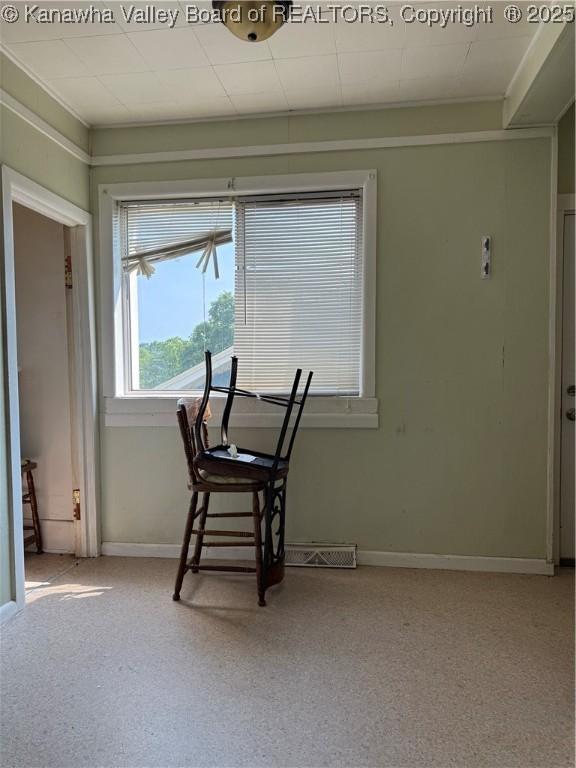 1123 Beech Ave, Charleston, WV 25312 - dining room featuring light carpet and baseboards