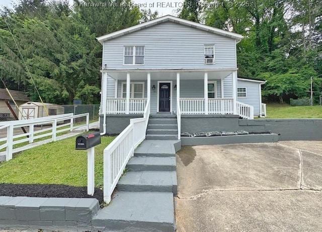 547 Garrison Ave, Charleston, WV 25302 - view of front facade with a porch
