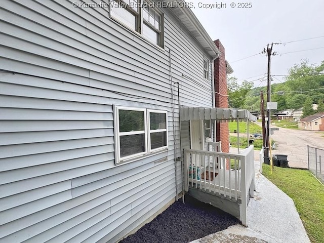 547 Garrison Ave, Charleston, WV 25302 - view of side of property