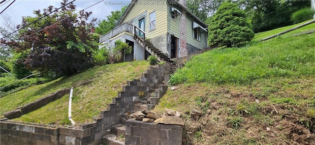 1214 Upper Vine St, Charleston, WV 25302 - view of home's exterior with stairway