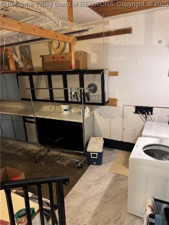 194 Shawnee Ests, Winfield, WV 25213 - below grade area featuring washer / clothes dryer