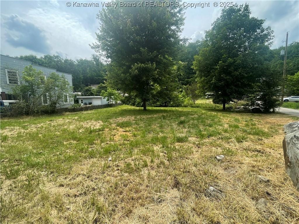 4253 W Washington St, Charleston, WV 25387