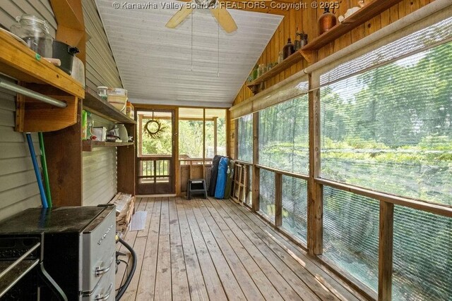 2873 Oak Hill Ridge Rd, Bomont, WV 25030 - unfurnished sunroom with vaulted ceiling and ceiling fan