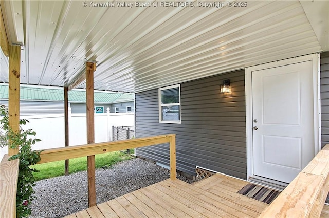 911 Dupont Ave, Nitro, WV 25143 - view of wooden terrace