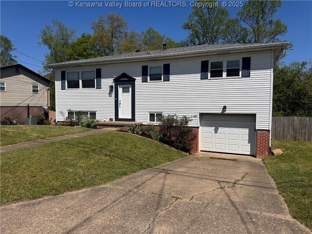 3007 Sansom Ct, Milton, WV 25541