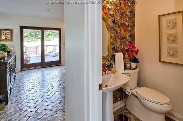 1004 Wethersfield Xing, Hurricane, WV 25526 - half bath with toilet