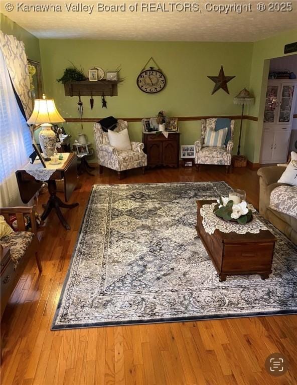 9 White Oak Dr, Culloden, WV 25510 - living room featuring wood finished floors