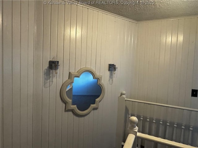 969 Airport Rd, Chapmanville, WV 25508 - detailed view of a textured ceiling and wood walls