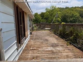 168 Harmon Rd, Charleston, WV 25314 - view of deck