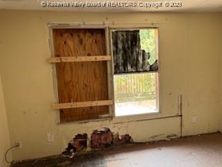 168 Harmon Rd, Charleston, WV 25314 - view of unfurnished room