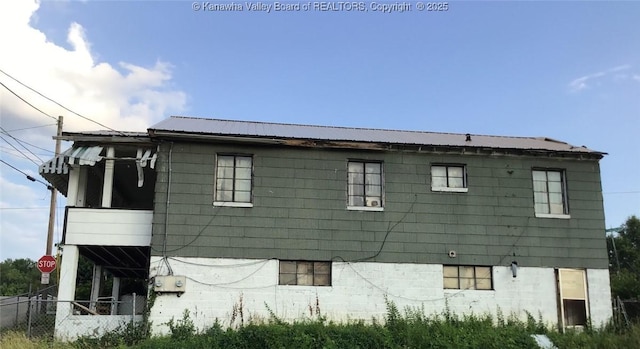 4428 Pennsylvania Ave, South Charleston, WV 25309 - view of property exterior featuring a metal roof