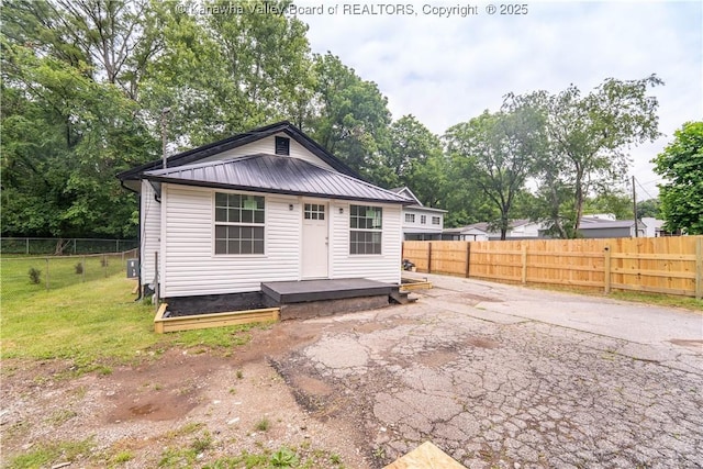 2023 Roxalana Rd, Dunbar, WV 25064 - view of front of house featuring a metal roof
