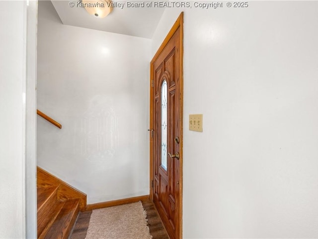 1216 Oakmont Rd, Charleston, WV 25314 - entryway with wood finished floors and baseboards