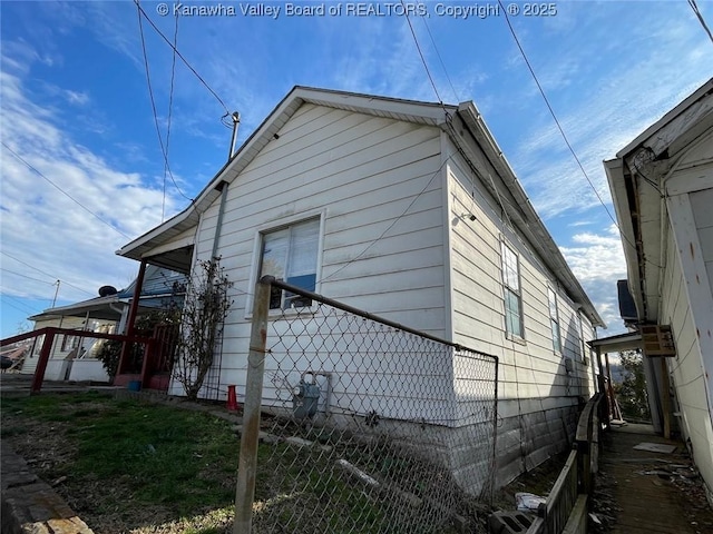 1325 Stuart St, Charleston, WV 25302 - view of side of property