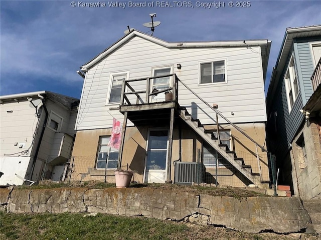 1325 Stuart St, Charleston, WV 25302 - back of property featuring stairway