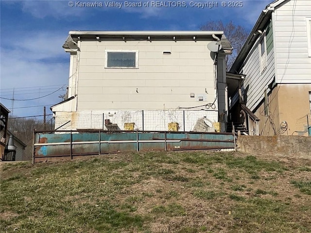 1325 Stuart St, Charleston, WV 25302 - back of property