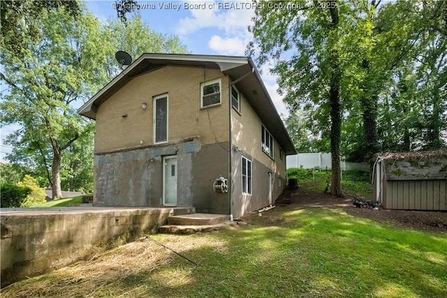 1204 Crown Dr, South Charleston, WV 25309 - back of house