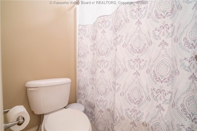 365 Tyler Way, Scott Depot, WV 25560 - full bath with toilet and a shower with curtain