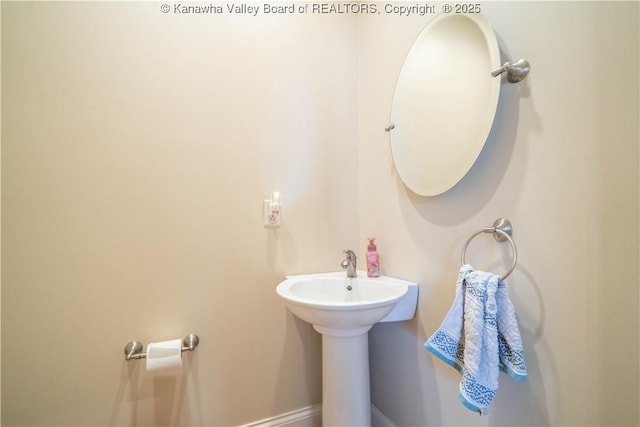 365 Tyler Way, Scott Depot, WV 25560 - view of bathroom