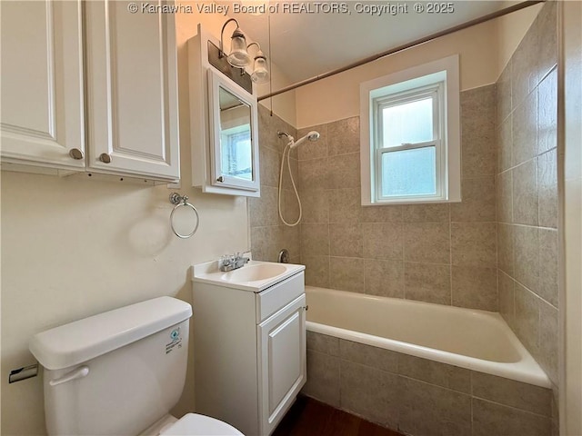 415 Kenna Dr Unit 94, South Charleston, WV 25309 - full bathroom with vanity and tiled shower / bath