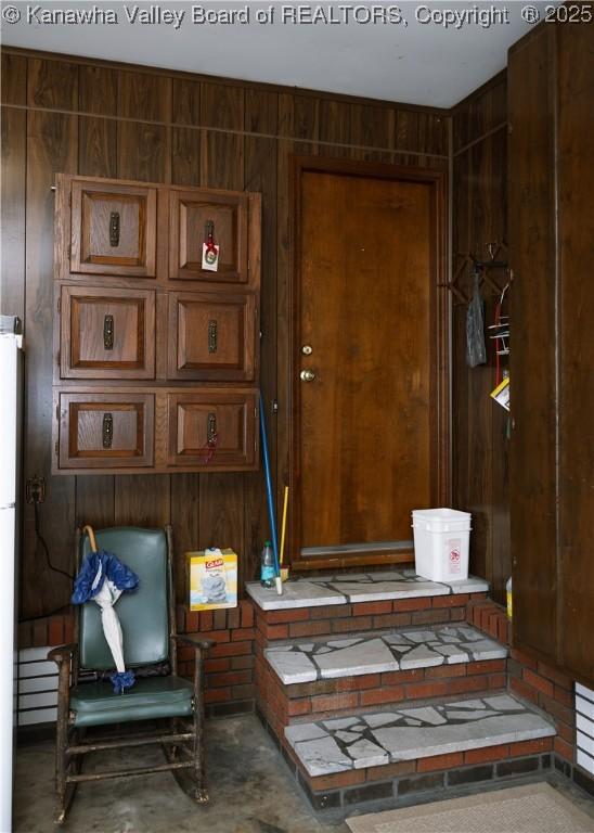 35 Belpac Cir, Logan, WV 25601 - property entrance