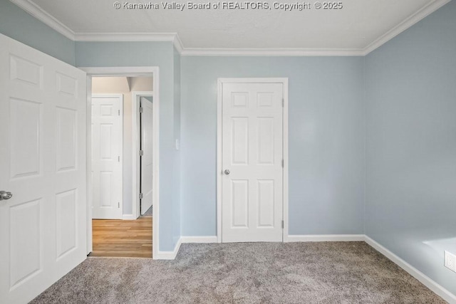 528 Medina St, Charleston, WV 25302 - unfurnished bedroom with carpet flooring and crown molding