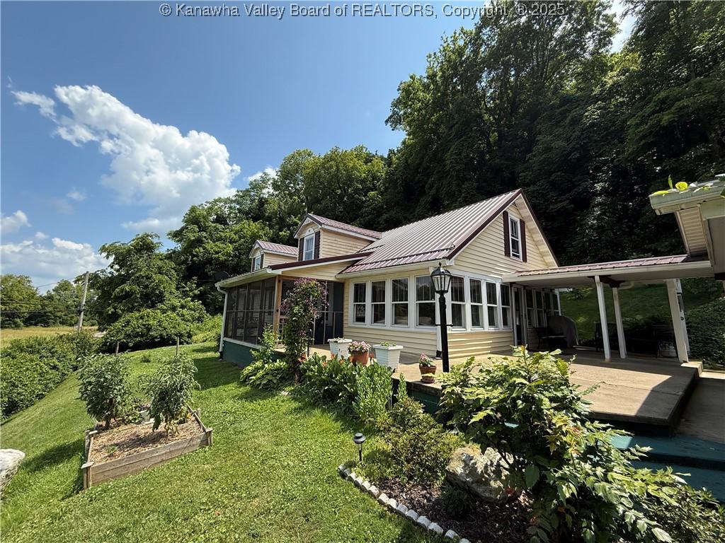 1886 Chestnut St, Henderson, WV 25106 - photo 1