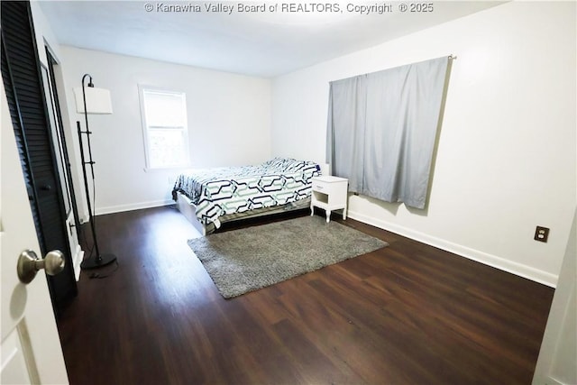442 Porter Rd, Charleston, WV 25314 - bedroom featuring wood finished floors and baseboards