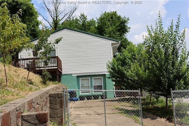 1014 Woodward Dr, Charleston, WV 25387 - photo 4