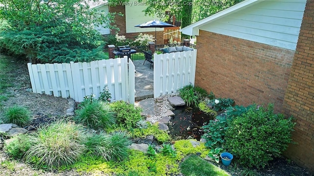 1501 Brentwood Rd, Charleston, WV 25314 - view of gate