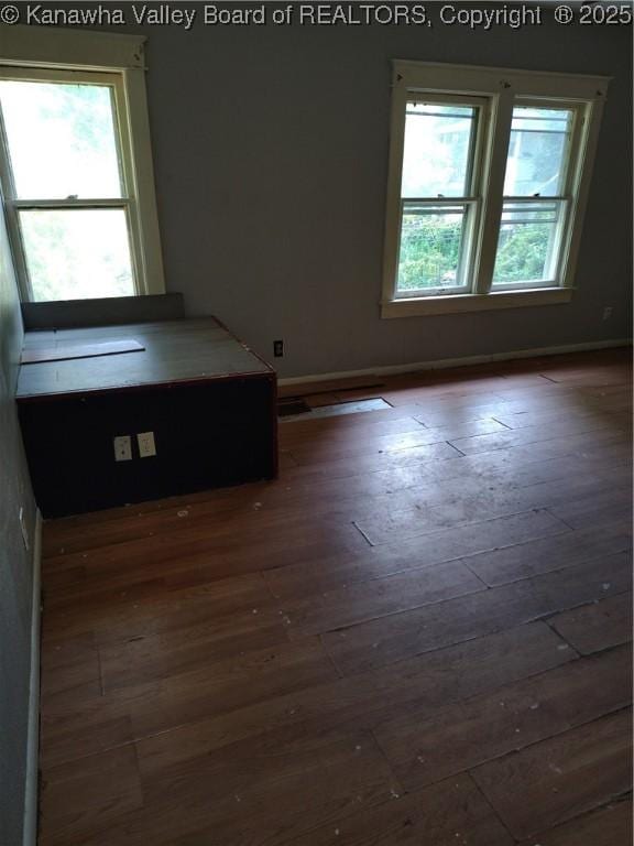 401 Cora St, Charleston, WV 25302 - photo 12